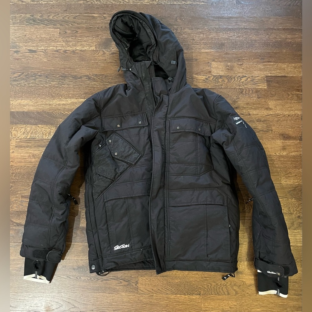 Men’s Section - Division Snow Jacket - Black - size Large, fits true to size.